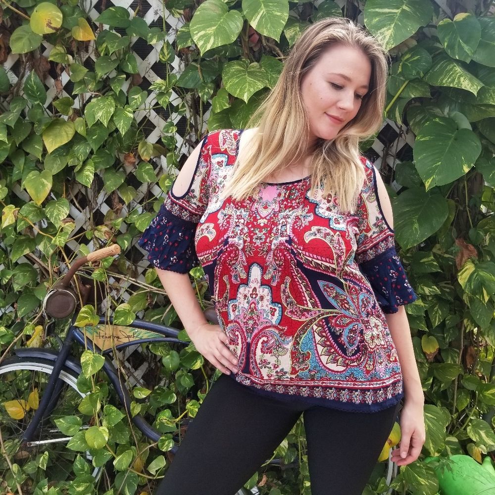 NWT Bila Blouse